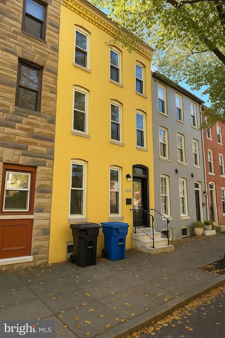 124 S Schroeder St, Baltimore, MD 21223