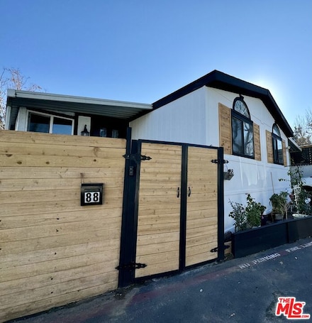 25000 Hawkbryn Ave Unit 88, Newhall, CA 91321