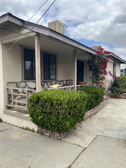 9850 Cypress Ave, Fontana, CA 92335