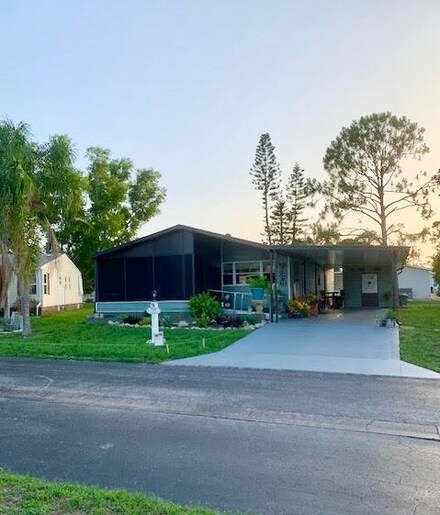 2790 Orlenes St, North Fort Myers, FL 33917