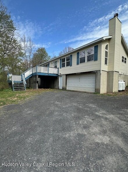 516 Vernal Butler Rd, Cairo, NY 12413