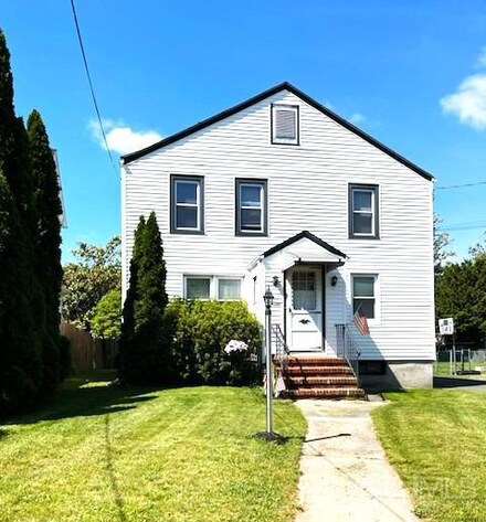 207 Lincoln Ave, Dunellen, NJ 08812