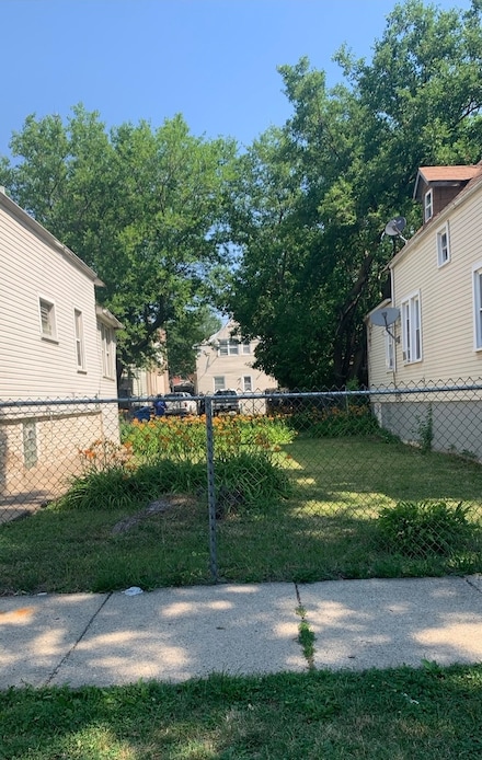 5040 W Ohio St, Chicago, IL 60644