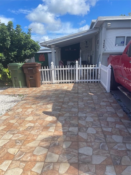 2775 W Okeechobee Rd Lote 113, Hialeah, FL 33010