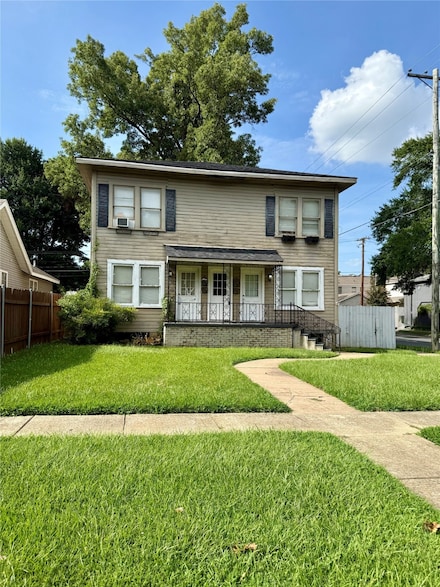802 Elmwood St, Shreveport, LA 71104