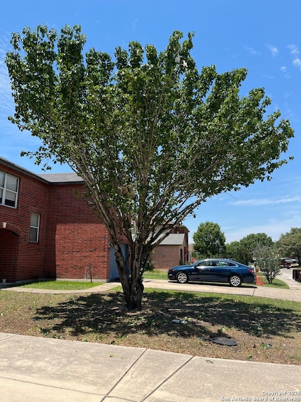 9042 Twincreek Farm, Converse, TX 78109