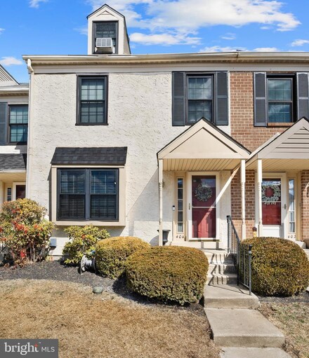 404 Carpenter Cir, Brookhaven, PA 19015