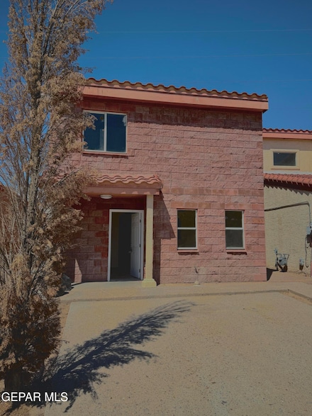 3633 Waterspring Way, El Paso, TX 79936