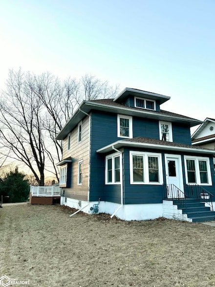 102 4th St N, Northwood, IA 50459