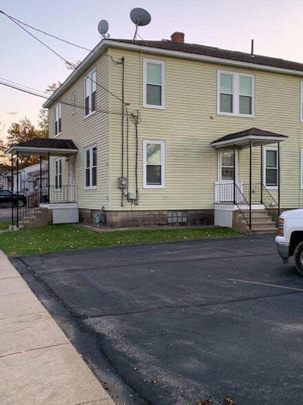 7 4th St Unit 7576, Nashua, NH 03060