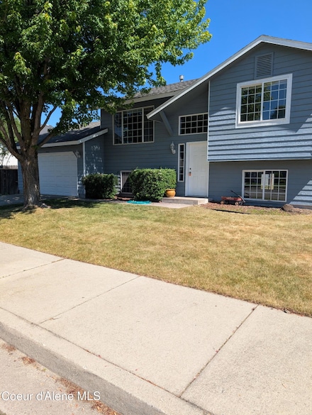 902 E Glacier Peak Dr, Post Falls, ID 83854