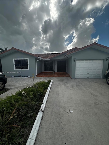 7535 W 5th Ct, Hialeah, FL 33014