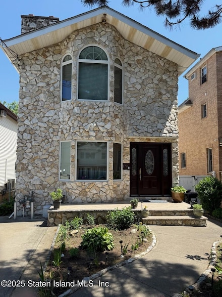 179 Hickory Ave, Staten Island, NY 10305