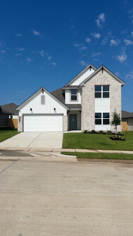 1705 Robinson Dr, Brenham, TX 77833