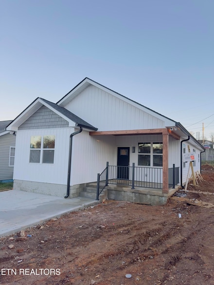 818 W Anderson Ave, Knoxville, TN 37921