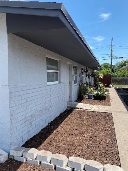 3016 NW 2nd St, Pompano Beach, FL 33069
