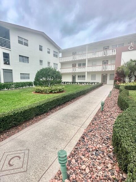 88 Preston C Unit 880, Boca Raton, FL 33434