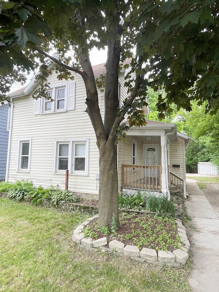 133 W 16th Ave, Oshkosh, WI 54902