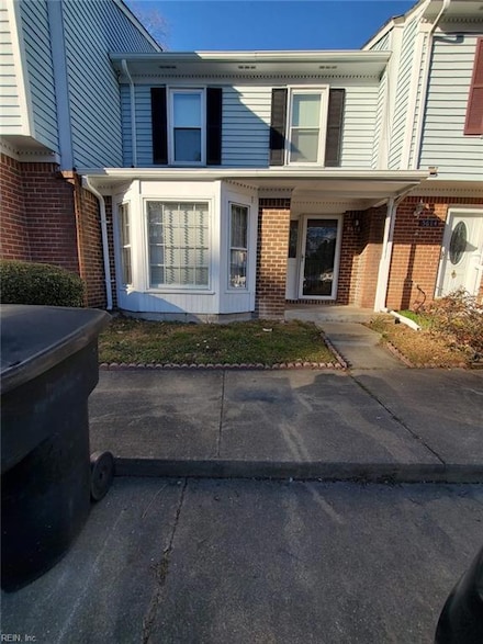 5616 Picadilly Ln, Portsmouth, VA 23703
