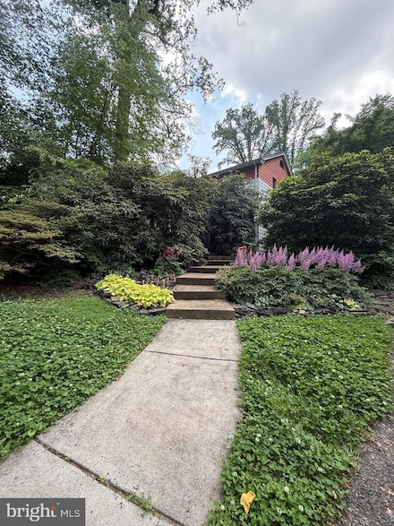 2234 N Vermont St, Arlington, VA 22207