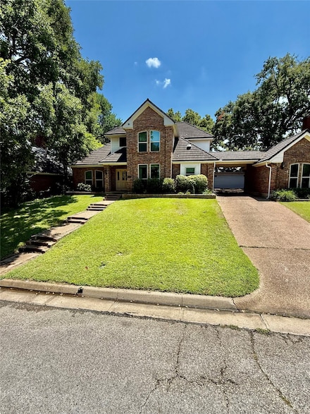 2004 Misty Creek Dr, Arlington, TX 76017