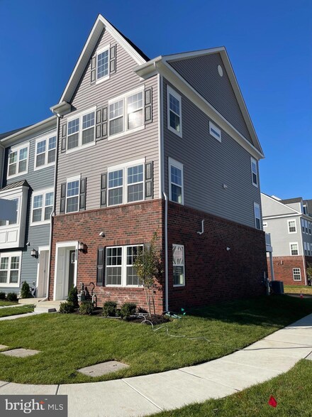 1820 Parham Way, Woodlawn, MD 21244