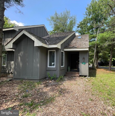 24 Elevator, Lake Harmony, PA 18624