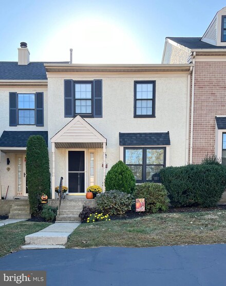 205 Aucott Rd, Brookhaven, PA 19015