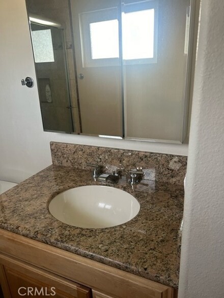 814 Cimarron Dr, Redlands, CA 92374