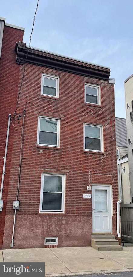 329 W Thompson St, Philadelphia, PA 19122