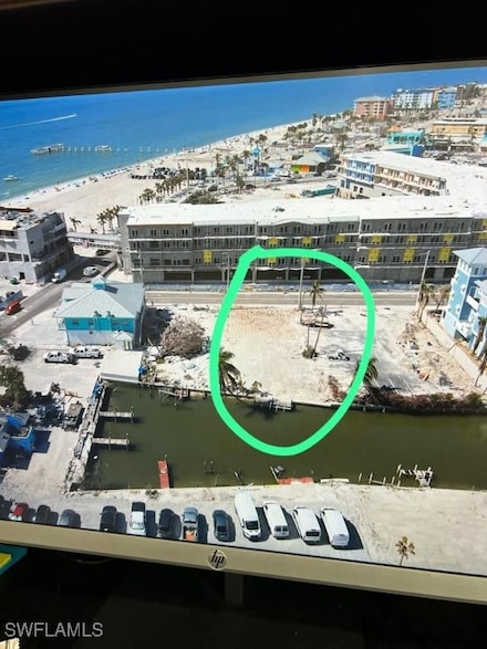 122 Crescent St Unit 5, Fort Myers Beach, FL 33931