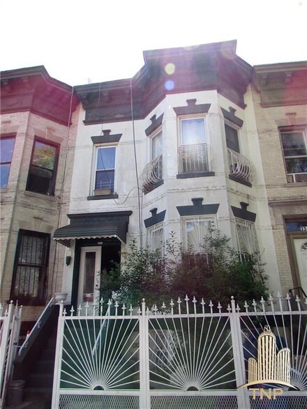 336 Cornelia St, Brooklyn, NY 11237