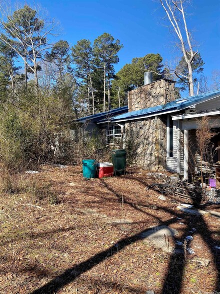 9906 Kling Rd, Mabelvale, AR 72103