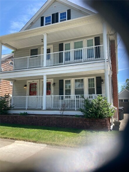 103 Tyndall Ave, Providence, RI 02908