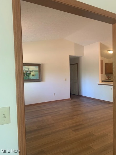 154 Bentley Dr, Elyria, OH 44035