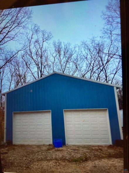 28700 Hardwood Rd, Warsaw, MO 65355