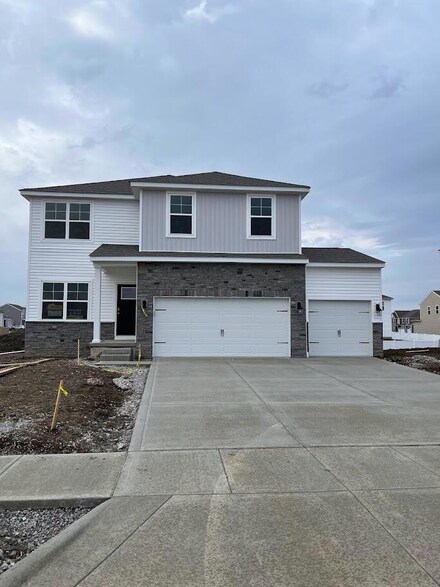 156 Natalie Ln, Granville, OH 43023