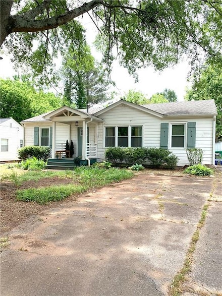 3604 Orchard Cir, Decatur, GA 30032