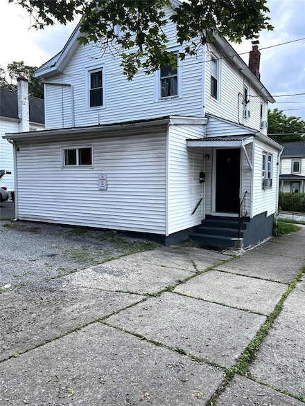 95 Albany St Unit 3, Poughkeepsie, NY 12601