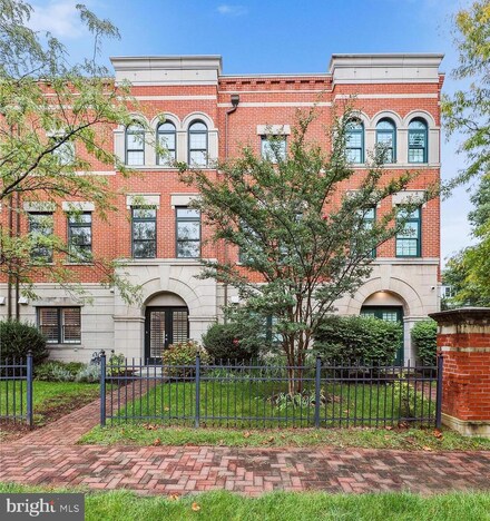 12079 Kinsley Place, Reston, VA 20190