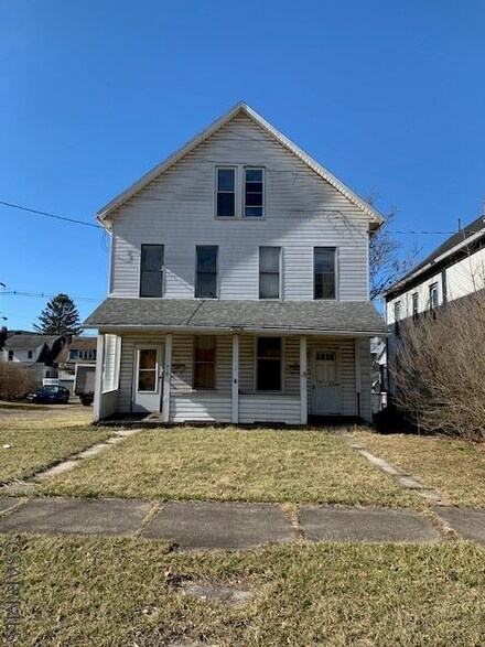 313-315 Grove Ave, Johnstown, PA 15902