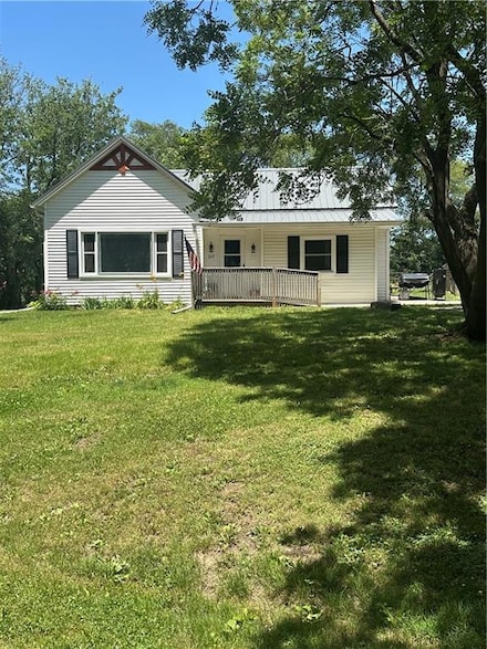 317 Chrissenger St, Burlington Junction, MO 64428