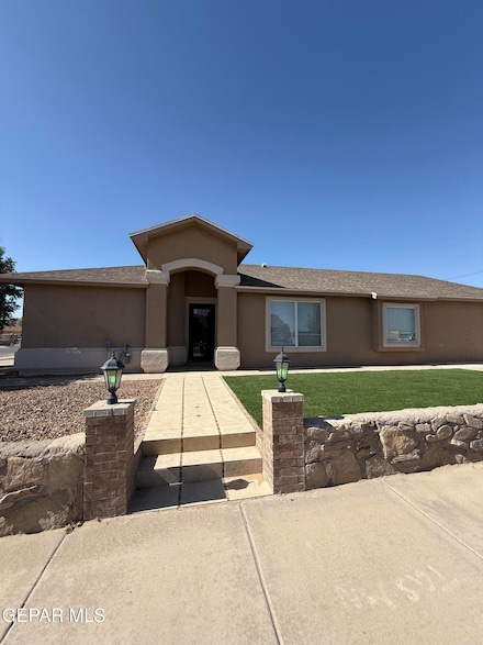 732 Desert Sage Dr, Horizon City, TX 79928