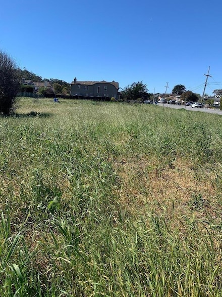 SW Cor 2nd Magnolia St, Half Moon Bay, CA 94019