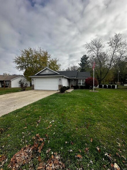 313 Burlington St, Brighton, IL 62012