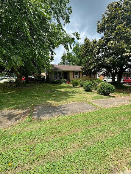 1017 Danita St, Memphis, TN 38122