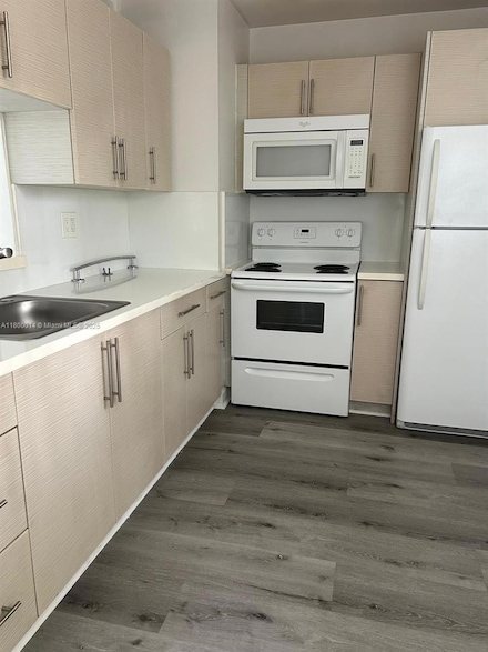 4393 NW 11th St Unit 17, Miami, FL 33126
