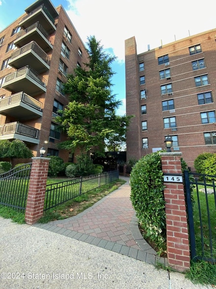 145 Lincoln Ave Unit 4H, Staten Island, NY 10306