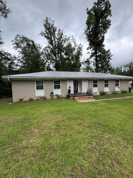 127 Peters Cir, Ozark, AL 36360