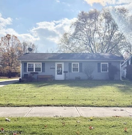 492 Crocker Blvd, Chardon, OH 44024